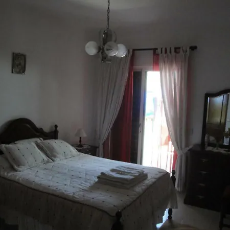 Casa Dos Sotas * Pêra